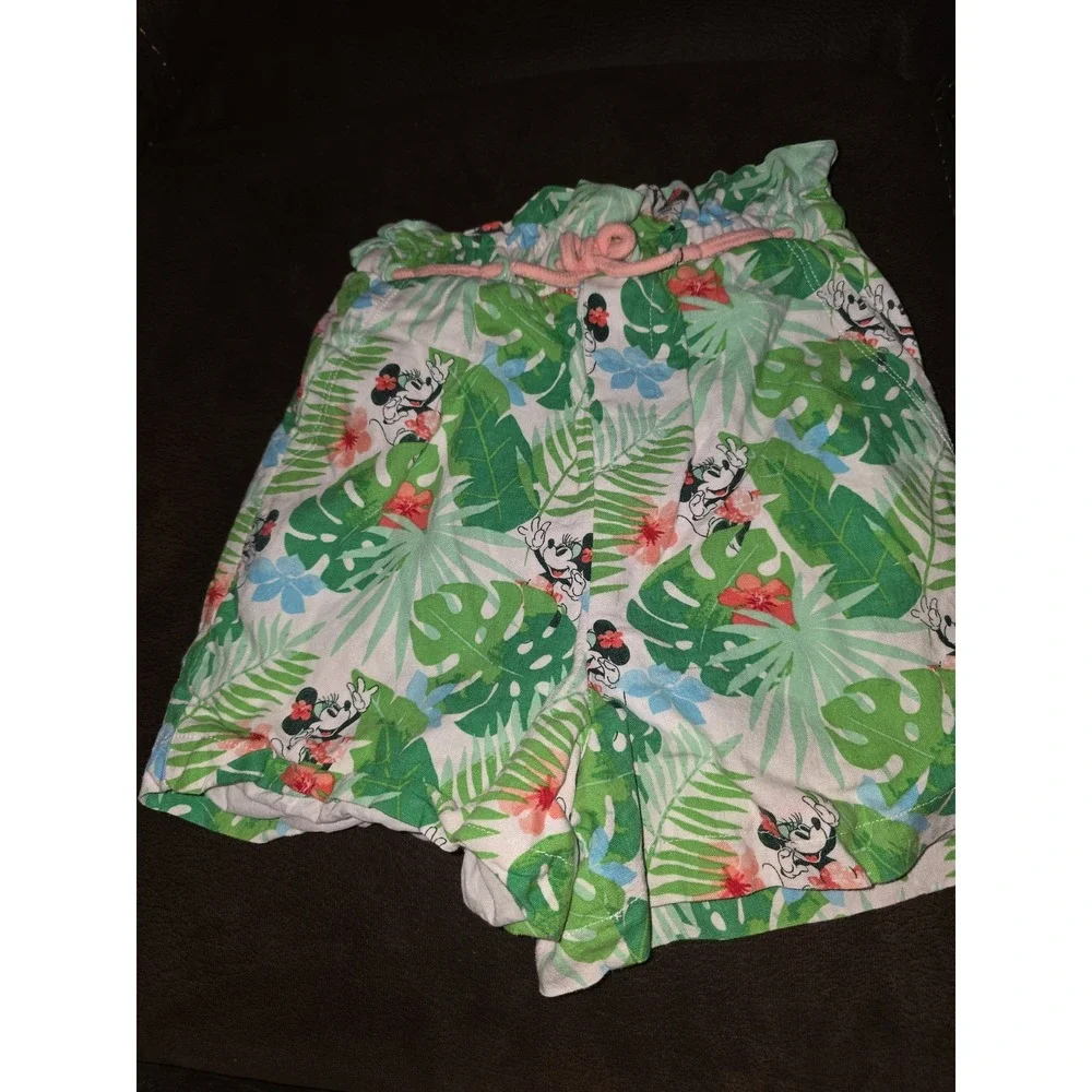 Disney small world minnie mouse‎ cropped top and Bermuda shorts size 5 6